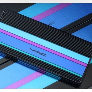 Mac Enchanted Eve Eye Face Palette Cool Rosey Kit Visage Compact Makeup